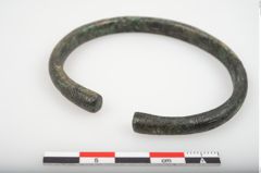 Foto von Bronzearmreif (NHMW-PRAE-025878)